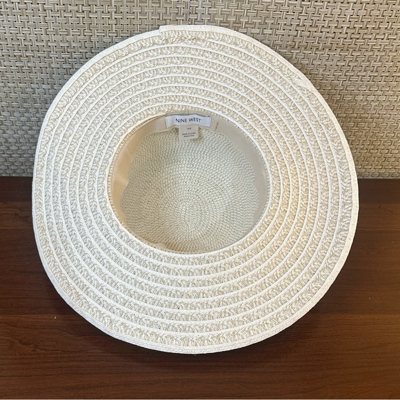 🌟HP🌟VTG 2000s Textured Cream Wide Brim Paper Straw Hat by Nine West - Picture 9 of 13